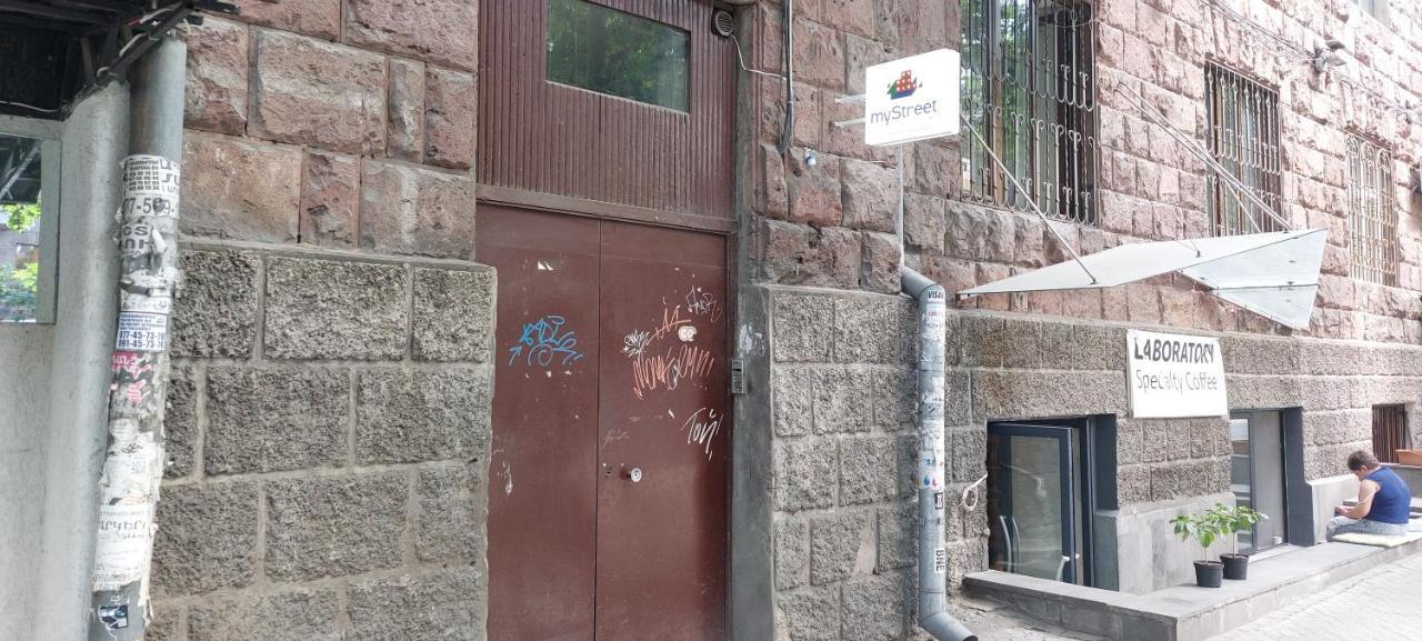 Arm Hostel Erevan Exterior foto